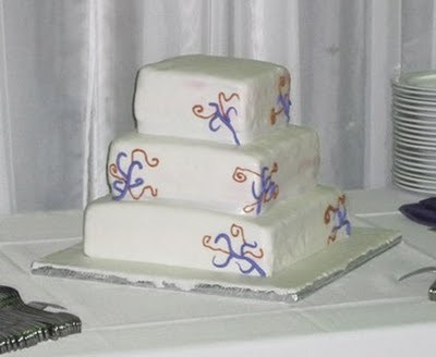 MERRY BRIDES  Wedding Cake Disasters 