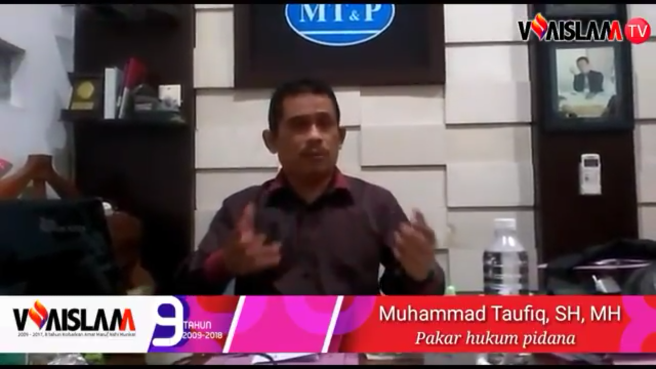 VIDEO Komika Banyak Yang Lecehkan Islam Pakar Hukum Tiru Itu