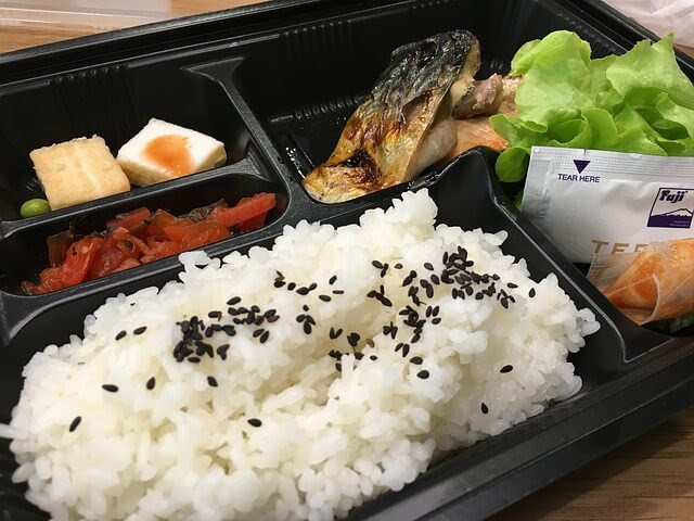 引越し当日の食事を手軽に済ませたい時オススメを紹介 Dacquoise