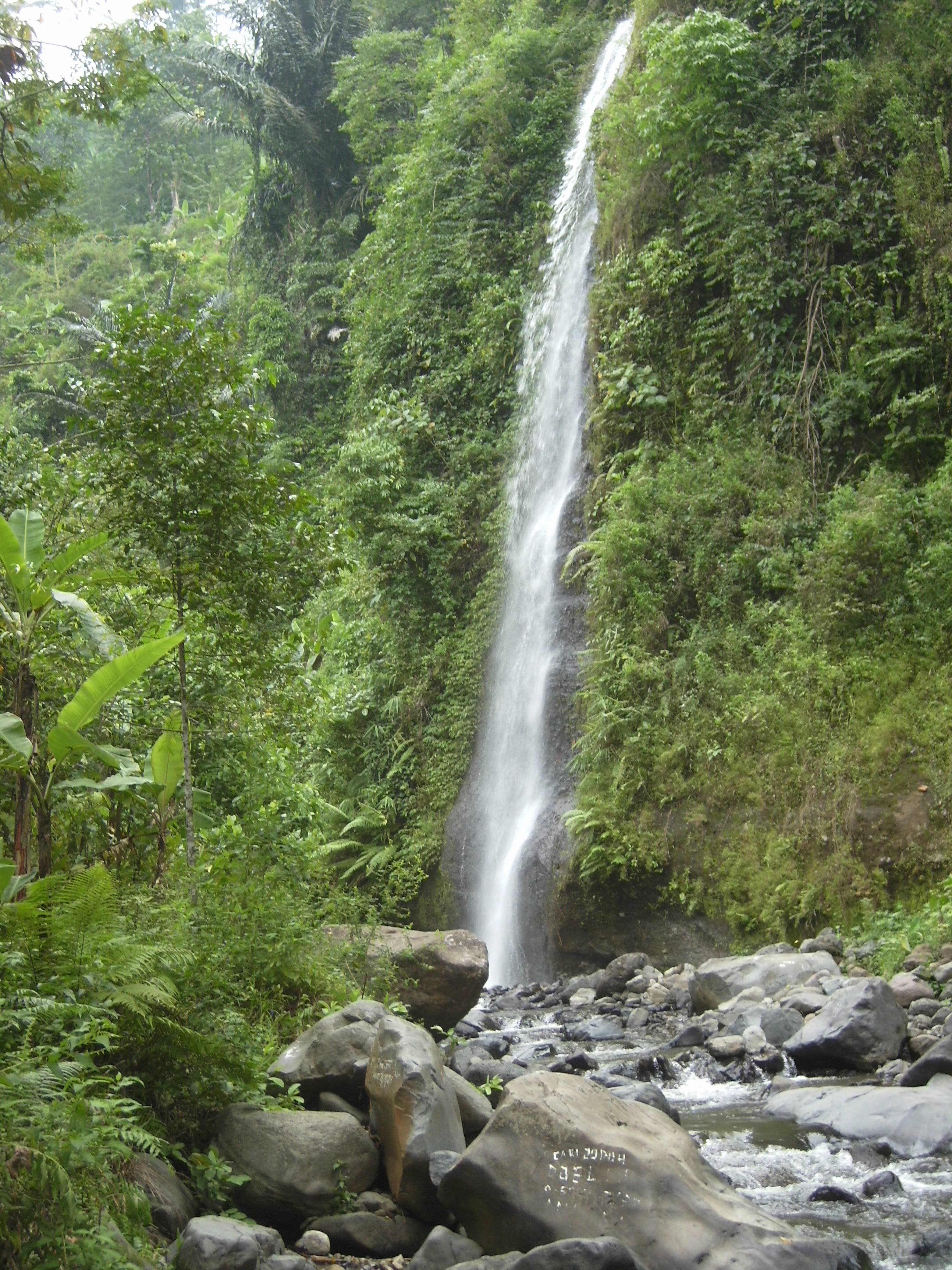 File:Air terjun Santi.JPG Wikimedia Commons File:Air terjun Santi.JPG Wikimedia Commons