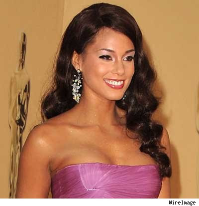 Alicia Keys: 2011 BET Awards Beauty and video