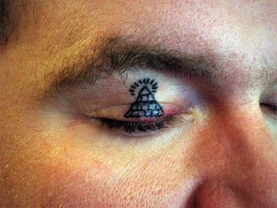 All sEEing EyE EyElid tattOO