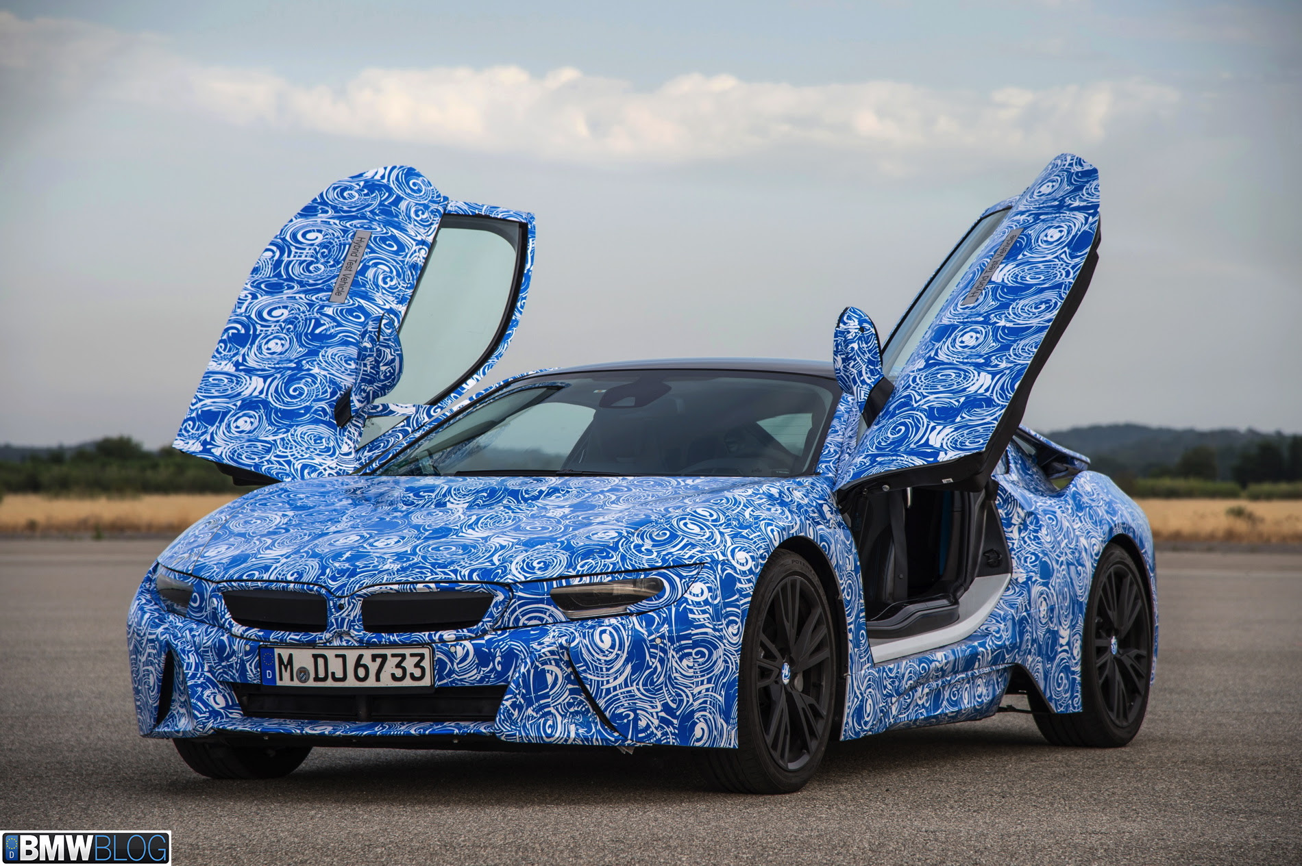 BMW i8 - BMWBLOG First Drive