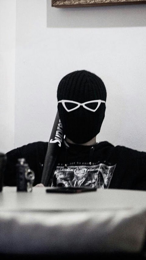 gambar topeng kartun hitam putih