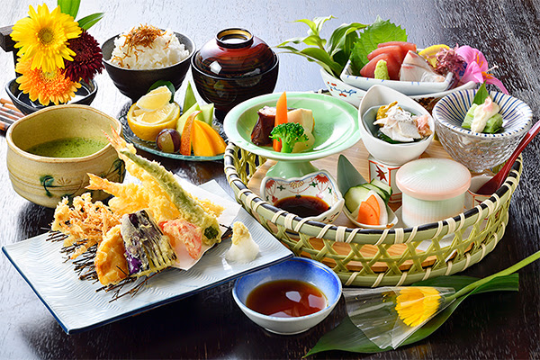 宮崎県宮崎市 公式 日本料理やました ファミリーにもおすすめの多彩なコースをご用意