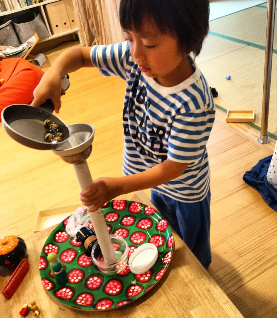 雨の日の幼児室内遊び Cosy Cafe Be Organic