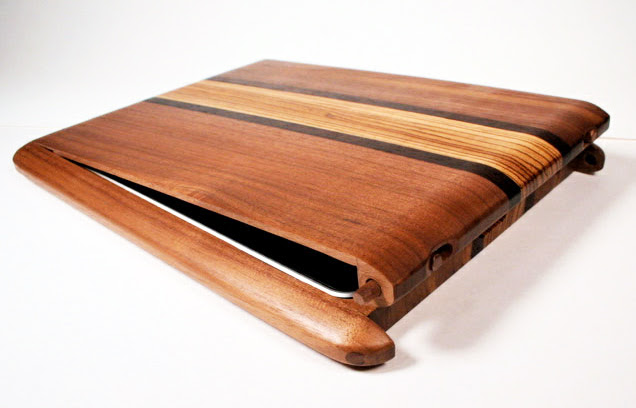 http://inhabitat.com/wp-content/blogs.dir/1/files/2010/12/ipadcase-lead01.jpg