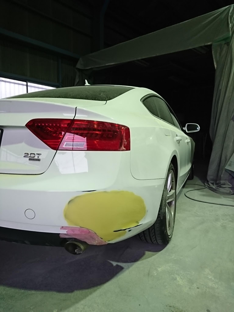 アウディ ａ5 リアバンパー キズ ヘコミ 修理 岐阜市 ｓ様 車修理 岐阜 羽島市 板金屋さん