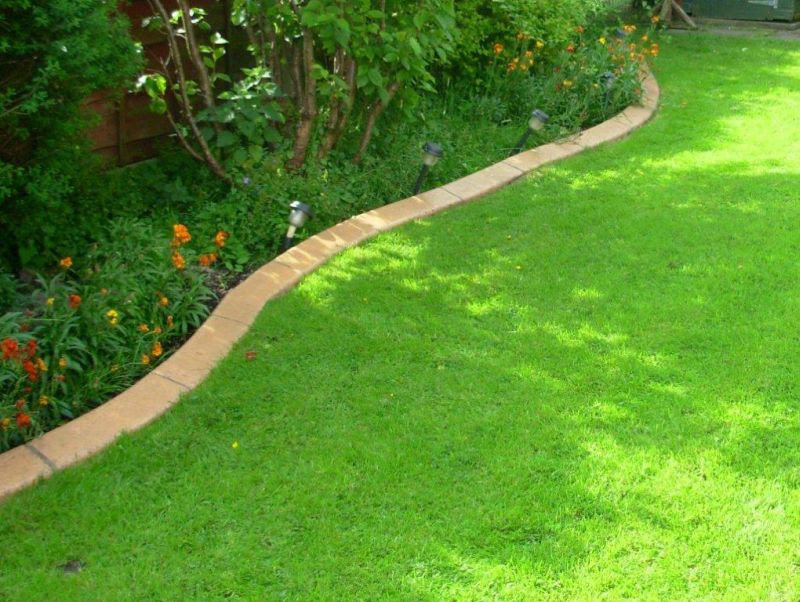 Garden Lawn Edging, Garden Border Edging and Lawn Edging Products in 
