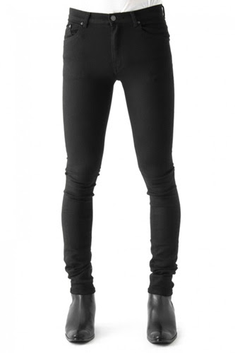 ヒールの高い靴で上品に大人コーデ メンズおすすめヒールブーツ