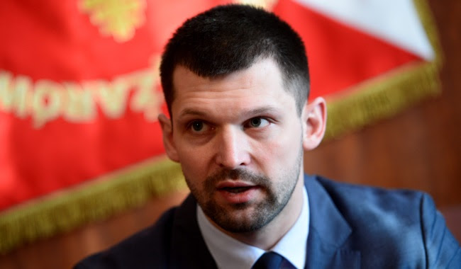 Szymon Kołecki o Biernacie: mieszkaliśmy na jednej klatce ...