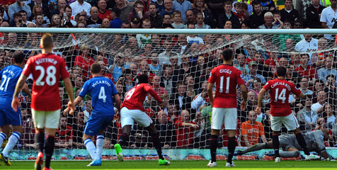 United Sesalkan Nyanyian Suporter Bagi Liverpool