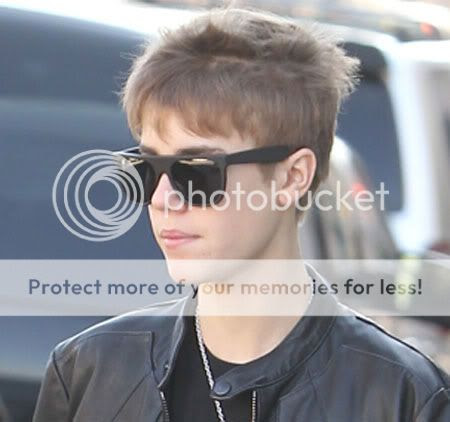 justin bieber new hairstyle. justin bieber new haircut