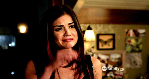 Pretty Little Liars 3x-Spencer descubre que Toby es -A