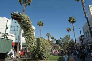 サンタモニカ サードストリート プロムナード 3rd Street Promenade ロサンゼルス観光ガイド 現地情報誌ライトハウス