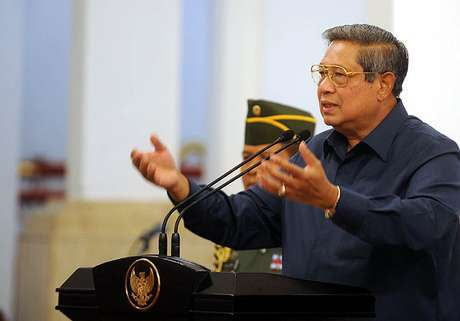 http://images.detik.com/content/2012/11/03/10/061822_sby2.jpg