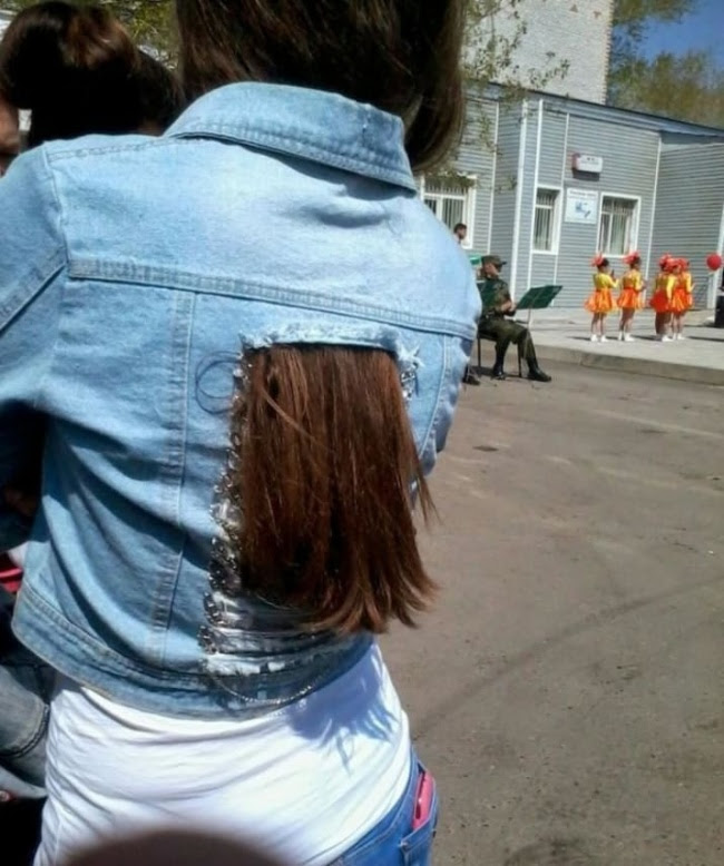 24 - 25 photos you'll have a hard time making sense of
