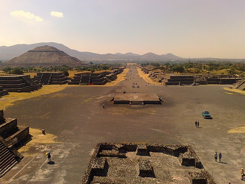 calzada de los muertos