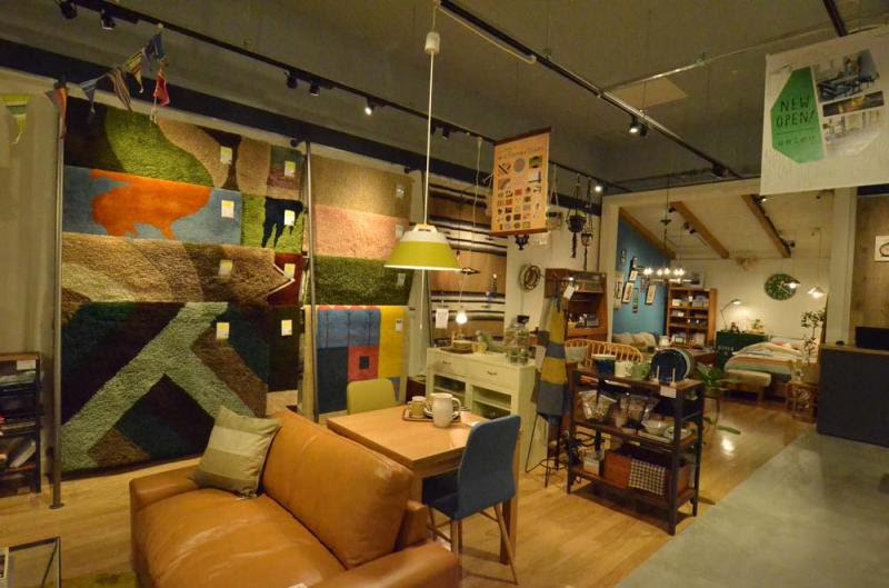 店舗デザインの作品アーガイブ デザイナーズショーケース Unico グランツリー武蔵小杉店