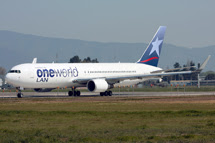 One World Alliance: <br>  Boeing 767-316 CC-CXJ