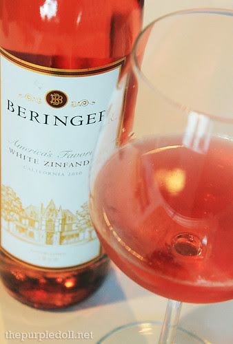 Complimentary Beringer White Zinfandel