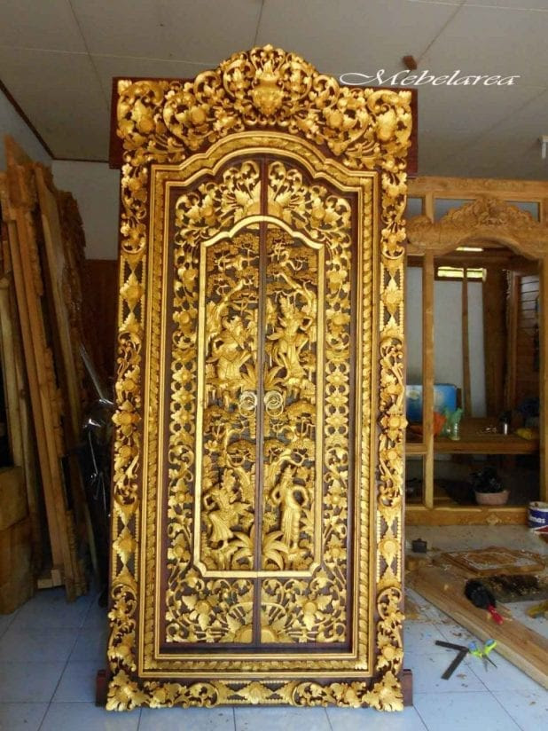  Pintu  Gebyok Ukiran Khas Kota Bali  Bahan Baku Kayu Jati