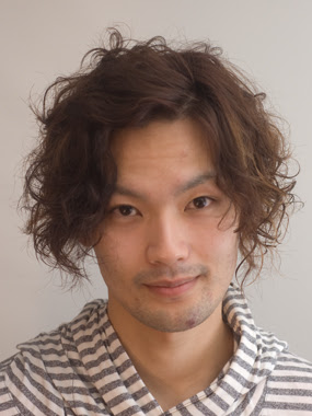 メンズ ヘアスタイル スパイラルmixパーマで大人ウェーブ