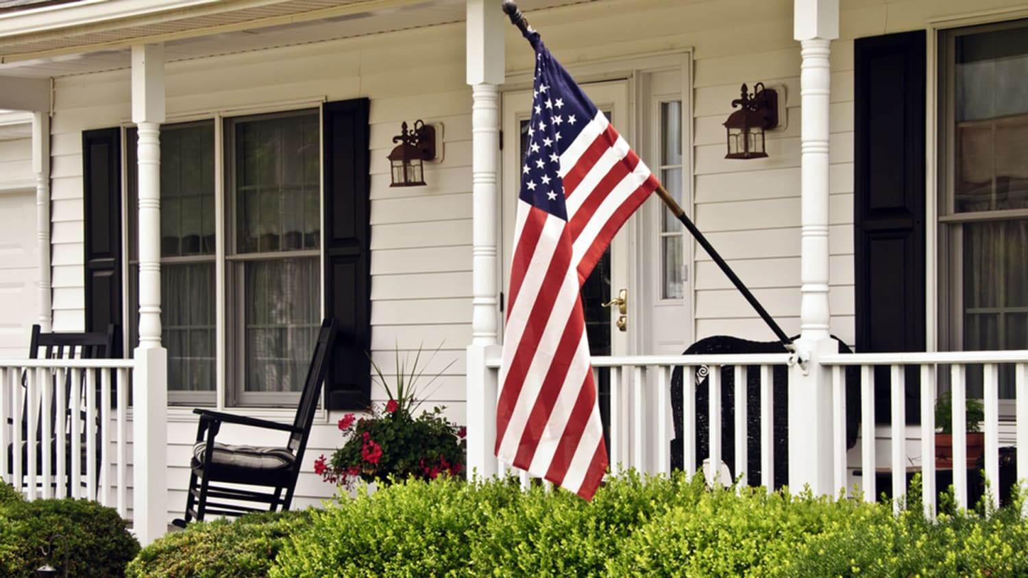 See the most patriotic house in America...and how to buy ...