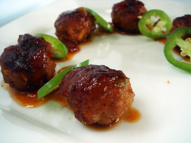 Foodbuzz Tastemaker Mexican-Style Meatballs with Sticky Pace Picante Sauce