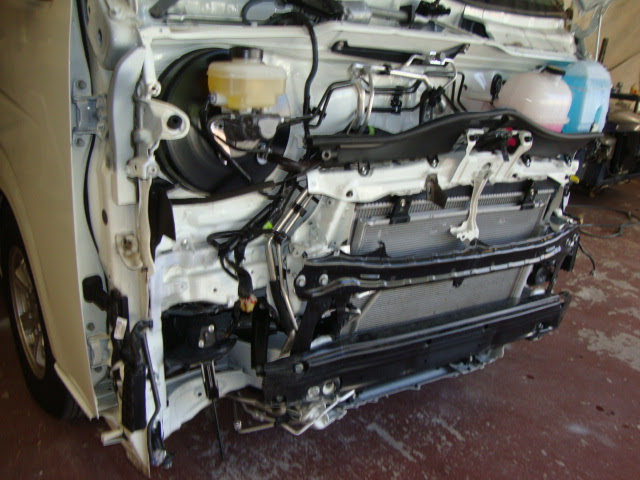 ハイエース事故車修理 板金塗装 板金塗装 自動車修理はモリオート