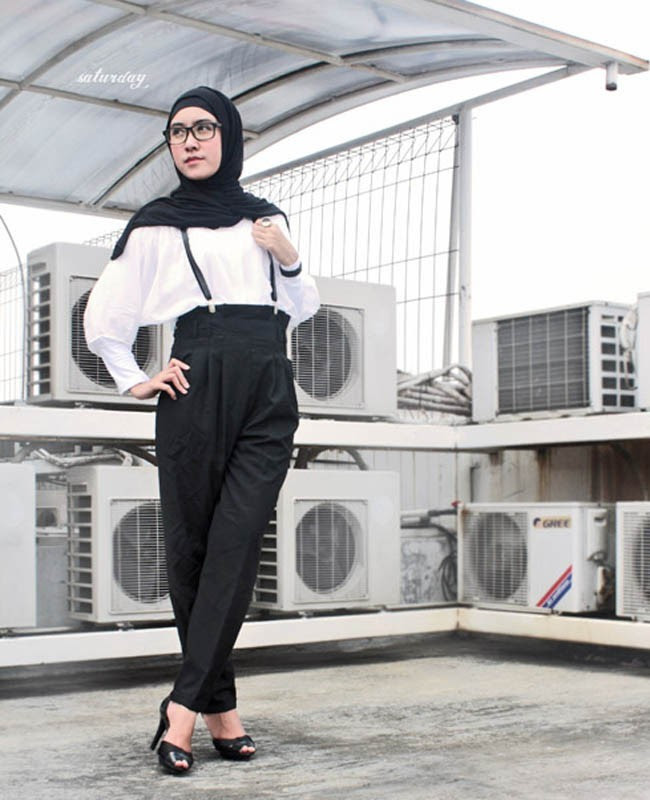 50 Inspirasi Gaya Hijab Selebgram