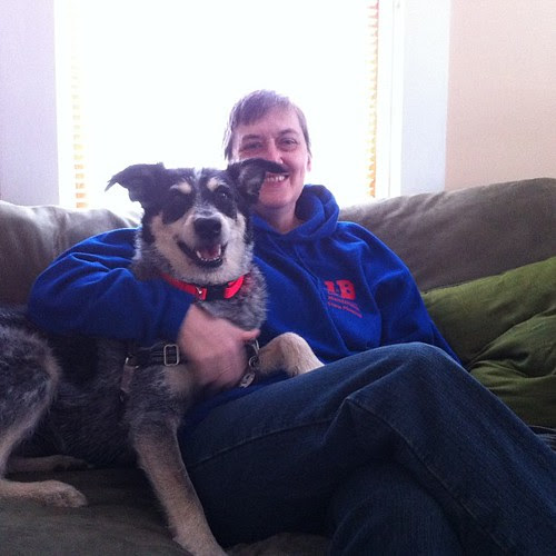 Lookie who came to deliver  presents to Norwood & Tula.    Mango momma and she's wearing a mustache! Buahahaha!