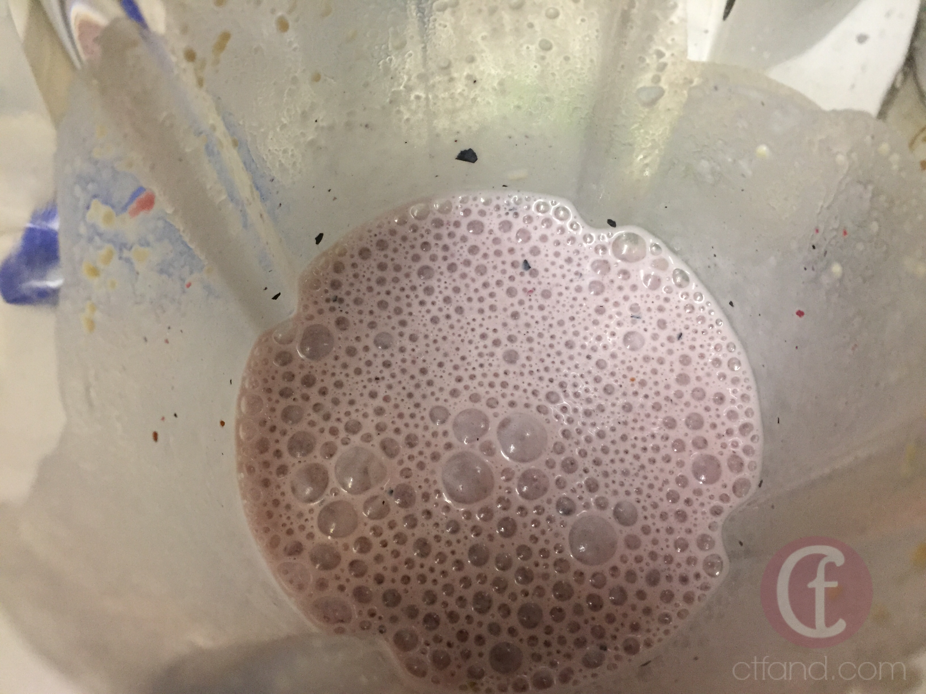 Resepi Smoothie: Pisang, Strawberry Dan Blueberry  ctfand.com