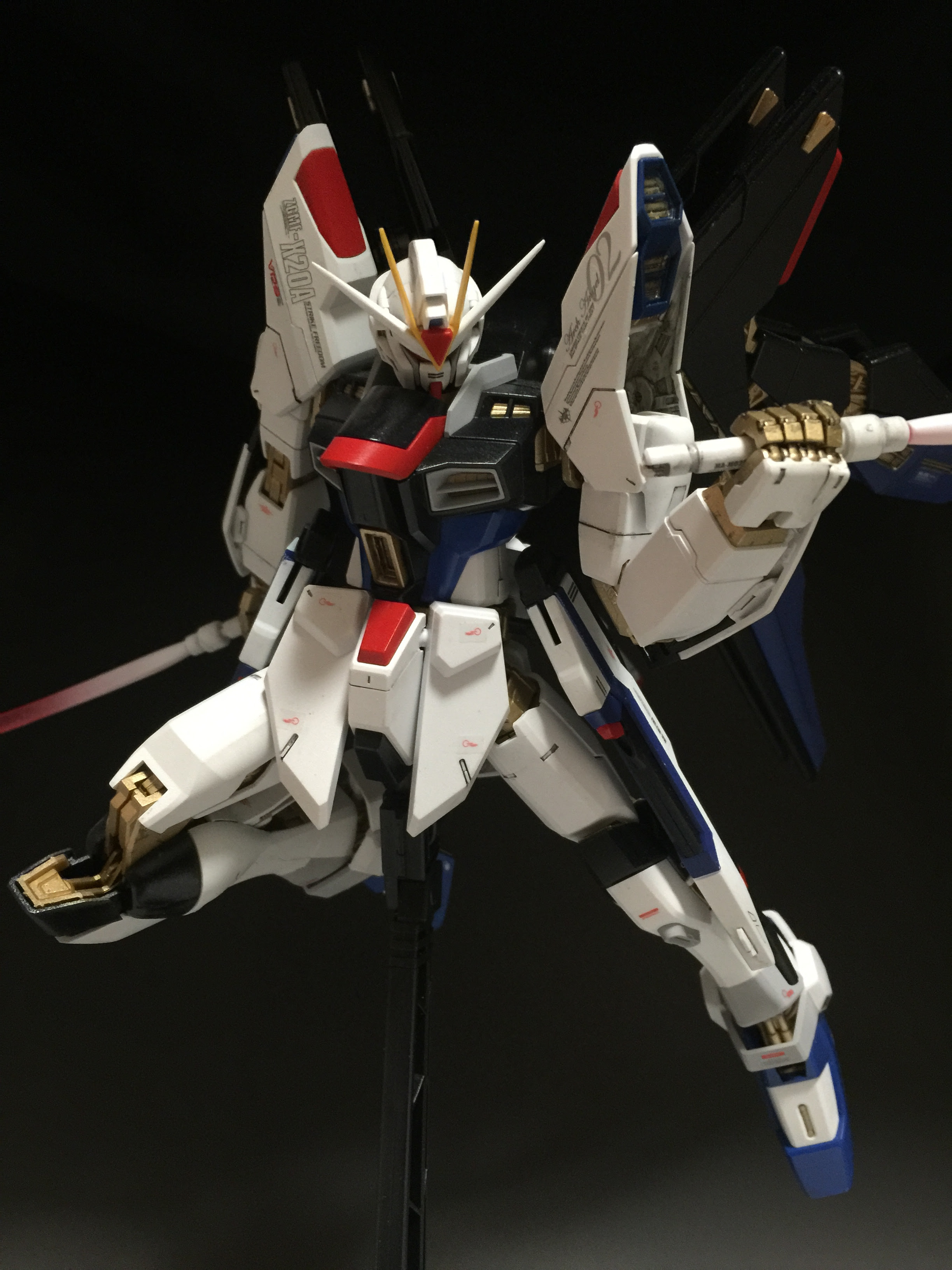 ガンプラ Mg フリーダムレビュー 改造 塗装かっこいい画像 ガンダムグッズ おもしろい