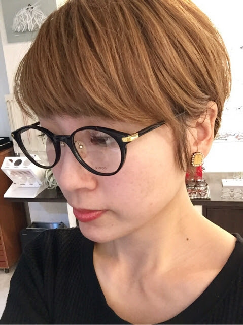 下北沢の眼鏡屋 可愛くてオシャレな大人の黒縁メガネたち