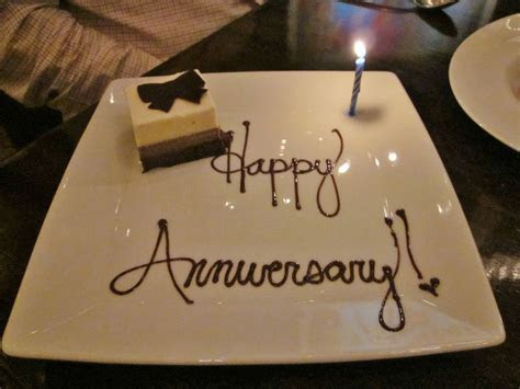 What To Gift Your Wife On Your First Anniversary?