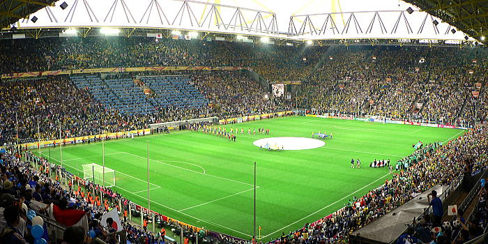 ズィグナル イドゥナ パーク Signal Iduna Park