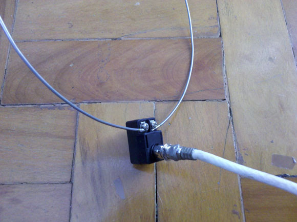 Rafael Ferrari | Antena para TV Digital usando cabide