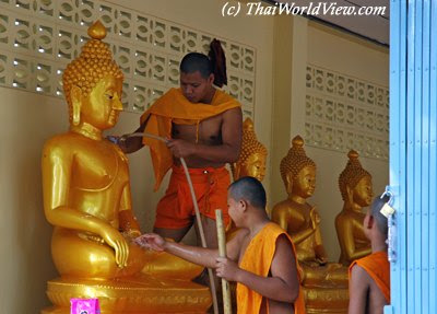 Clean Buddha statues