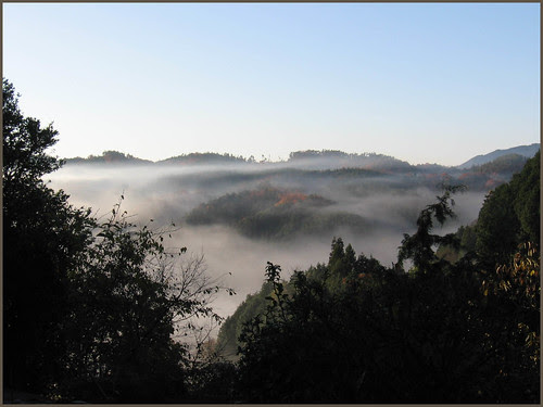 02 sea of clouds and colors