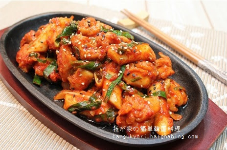 韓国激辛料理 プルタッ プルタク プルタック 鶏の激辛炒め 韓国料理の人気レシピを簡単に 韓国家庭料理