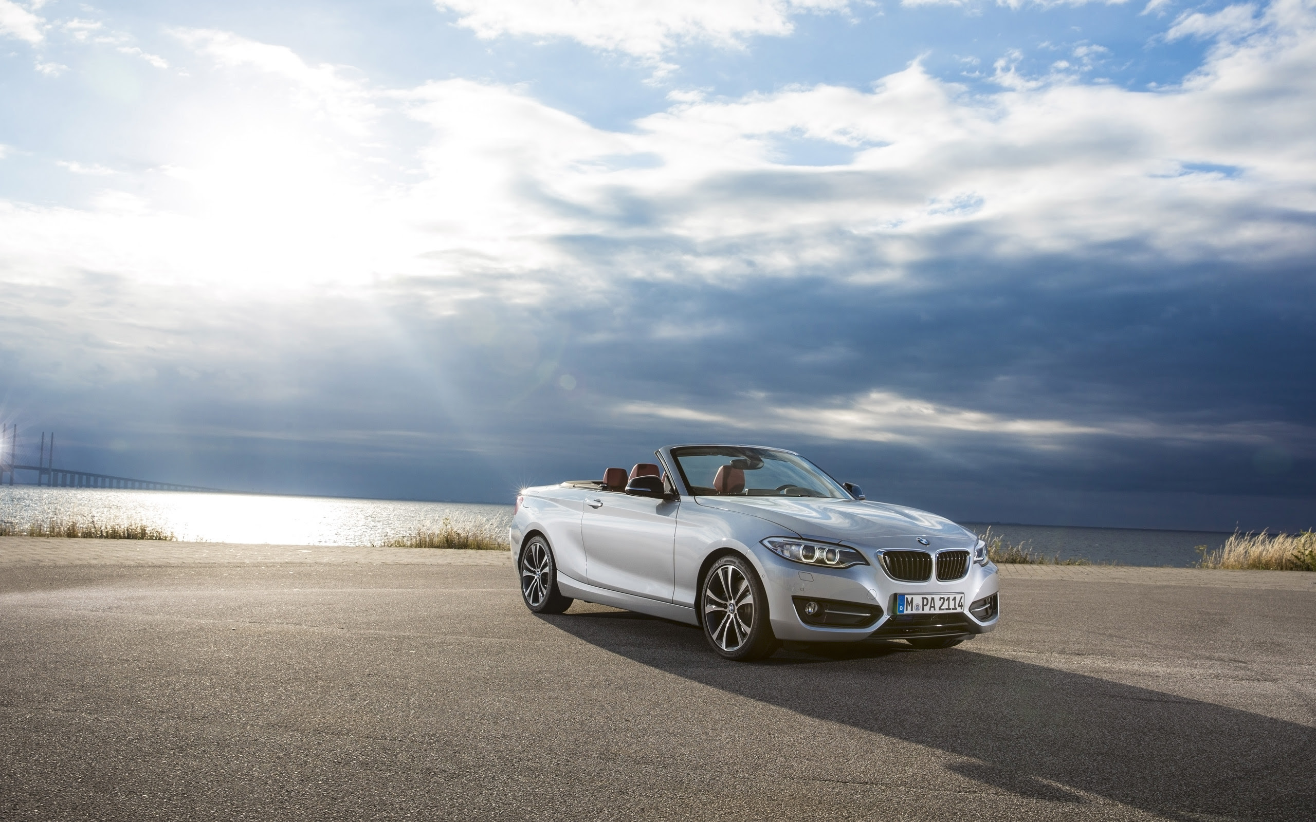 Convertible wallpapers