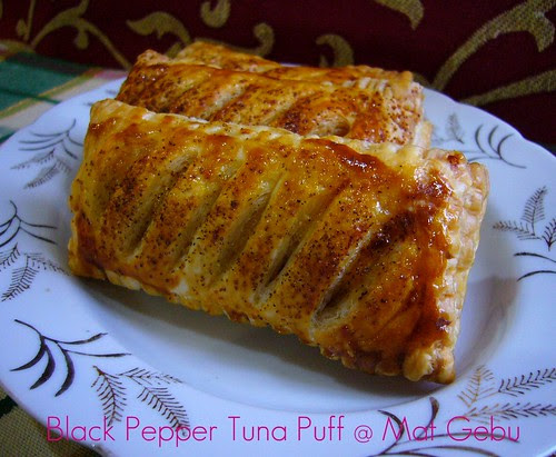 Black Pepper Tuna Puff