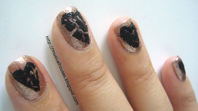 anti valentines day nail art hearts 2