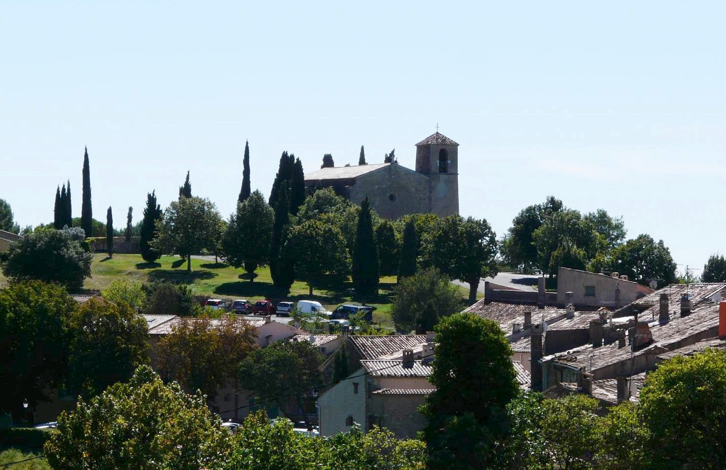 Un village dans le ciel : Tourtour
