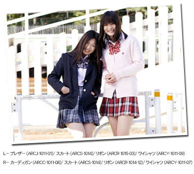 私服校なのに 制服で 通学がトレンド なんちゃって