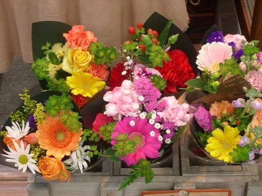 練馬高野台駅構内のお花屋さん 光が丘 石神井公園 ブログ