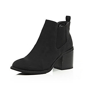 Black Chelsea boots
