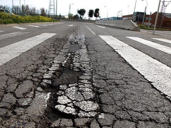 http://burgosconecta.es/files/2014/06/baches.jpg