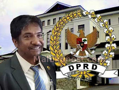 Ambon, Malukupost.com - Persoalan penambangan emas oleh PT. Gemala Borneo Utama (GBU) di Pulau Romang, Kabupaten Maluku Barat Daya yang dilaporkan telah mengganggu masalah lingkungan, sosial, dan budaya perlu dikawal oleh Komisi B DPRD Maluku. "Masalah Romang harus dikawal ketat DPRD melalui komisi B. Soal perizinan dan lain-lain nanti kita koordinasikan, tapi yang jelas komisi harus ke sana dan tidak hanya sekadar janji-janji," kata ketua komisi A DPRD Maluku, Melki Frans di Ambon, Minggu (27/11).